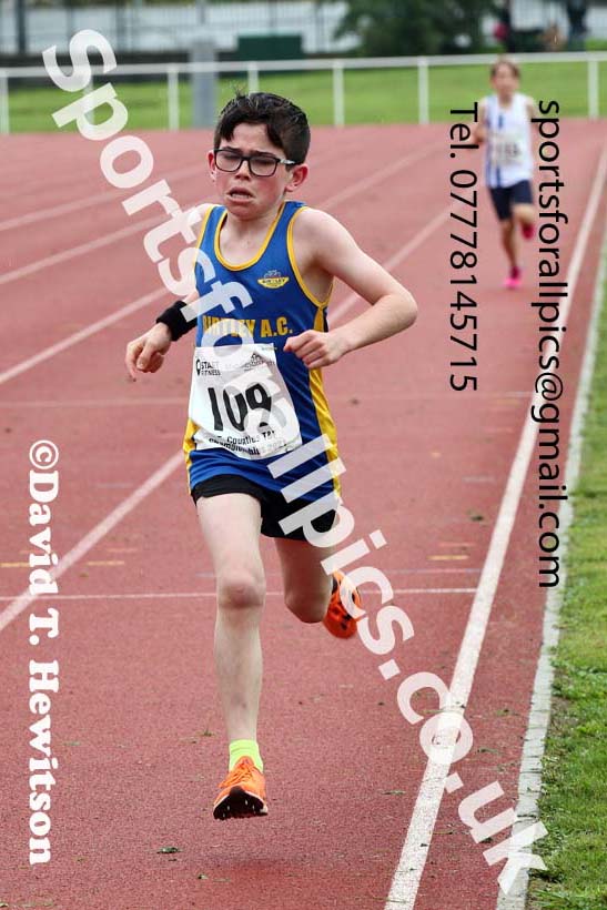 Mens and Boys 1500 metres, 2021 North Eastern Track and Field Champs., Middesbrough. Photo: David T. Hewitson/Sports for All Pics